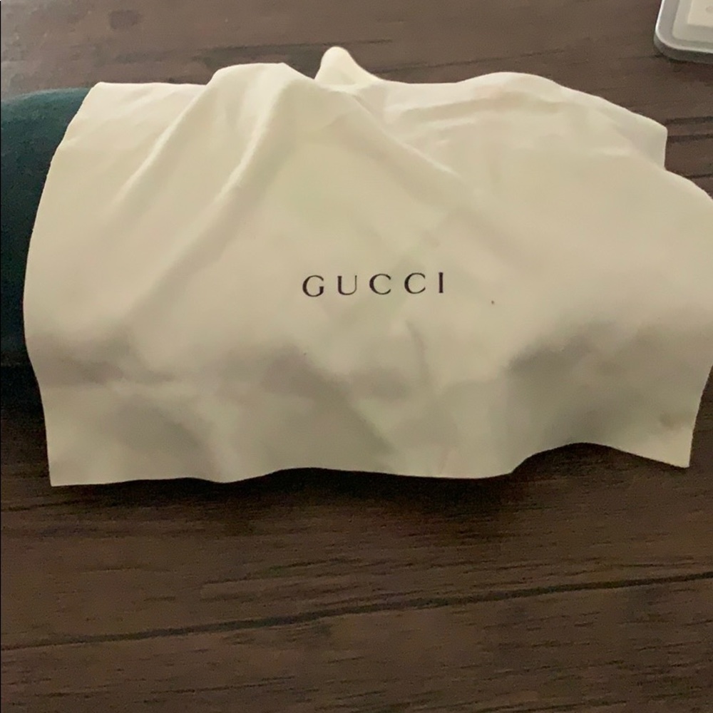 Gucci Sunglasses - Picture 10 of 10